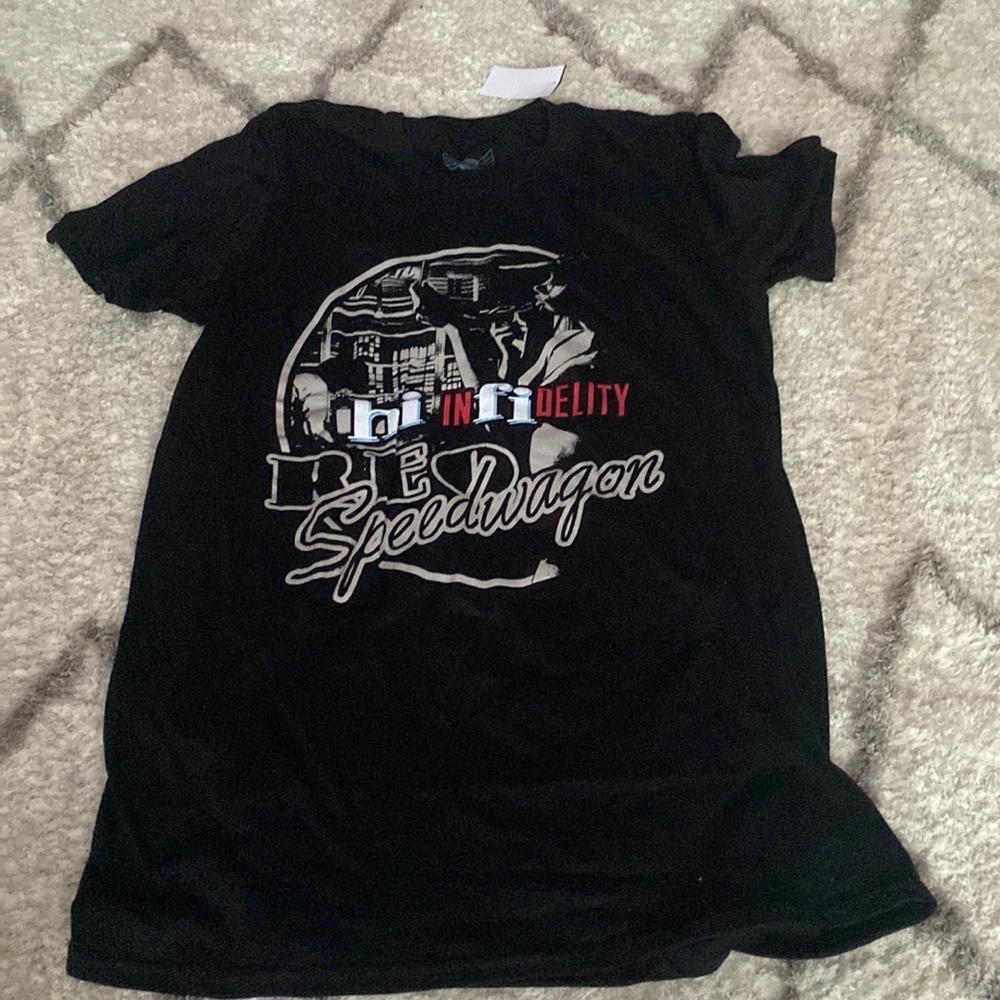 t shirt